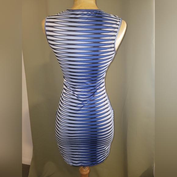 Mini skirt - Picture 2 of 2